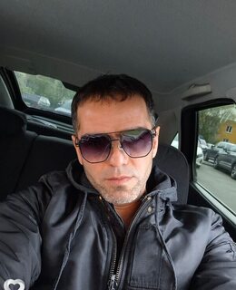 Али